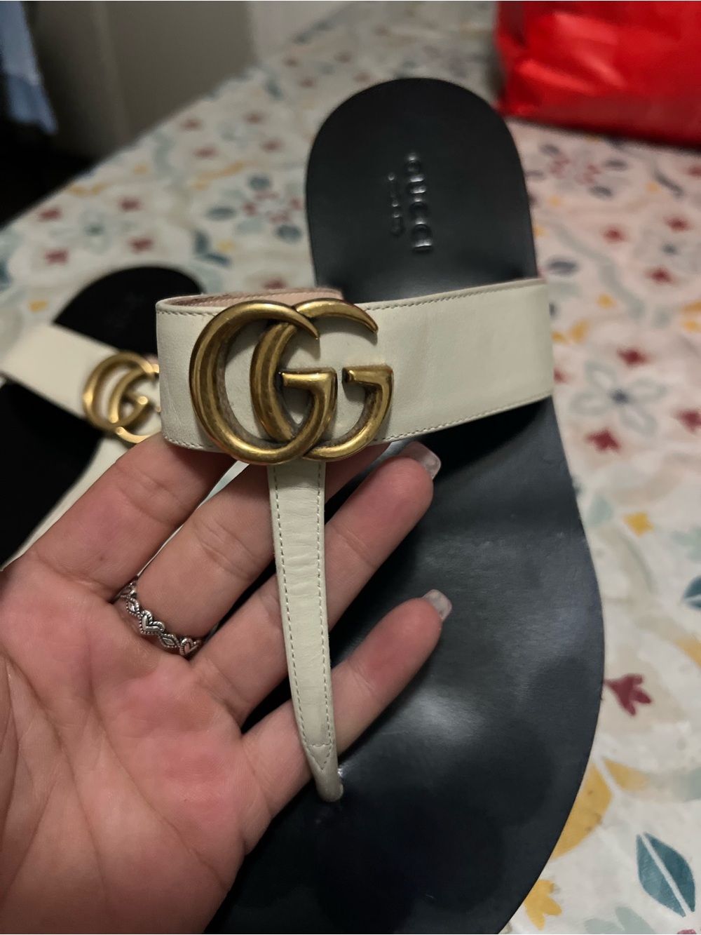 Women’s Gucci Marmont Double G Cream Thong Sandals size 37 size 6 - Picture 4 of 14